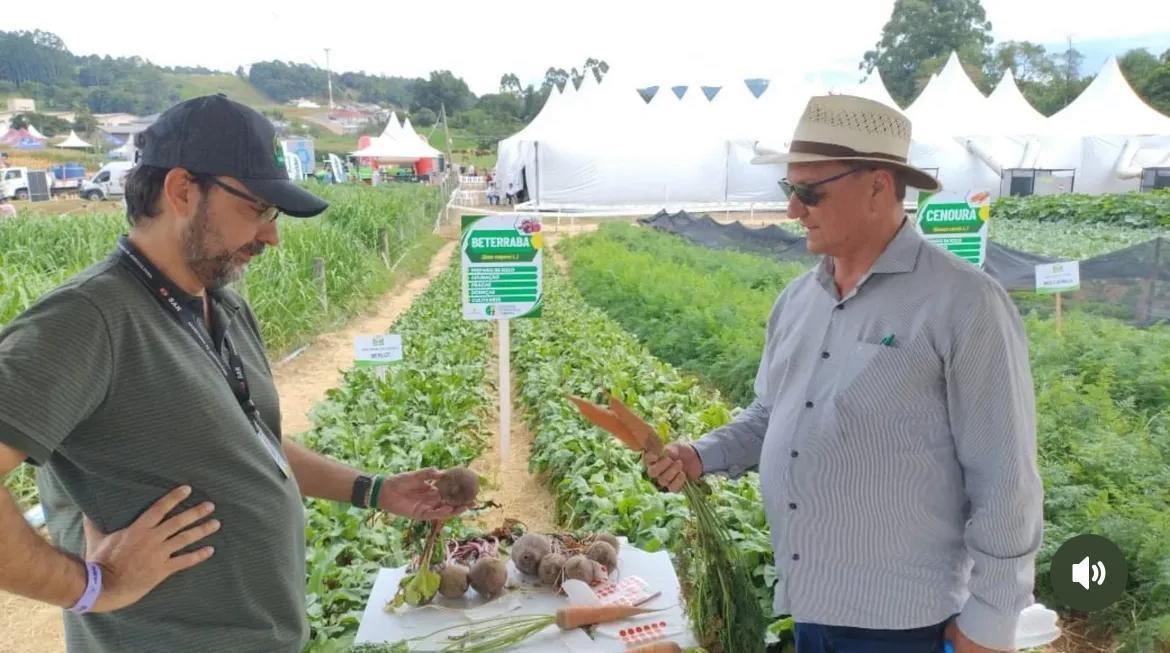 Secretário de Agricultura destaca programas e desafios do setor em evento da Cravil