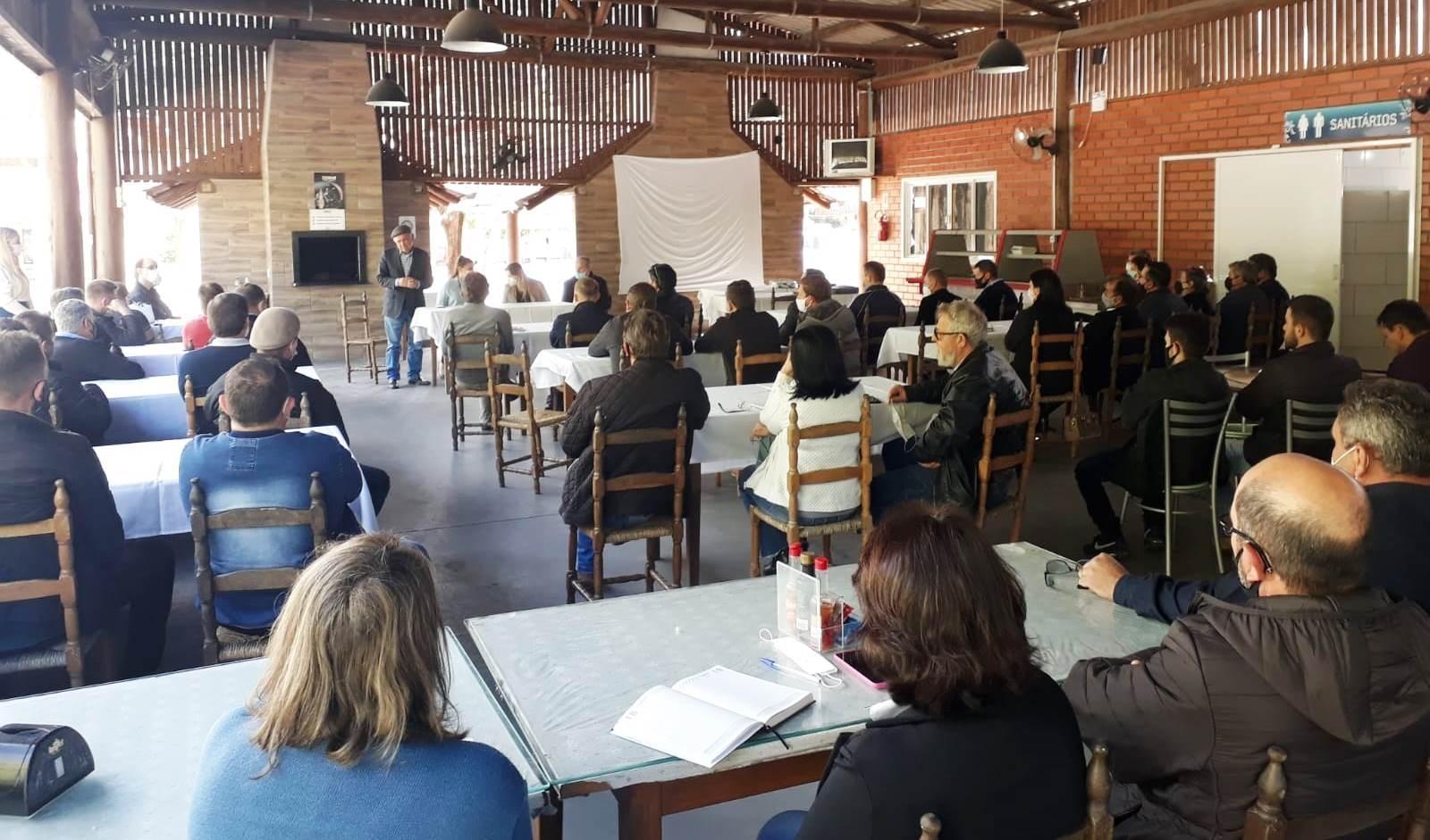 Secretários de Agricultura do Alto Vale se reúnem em Ituporanga