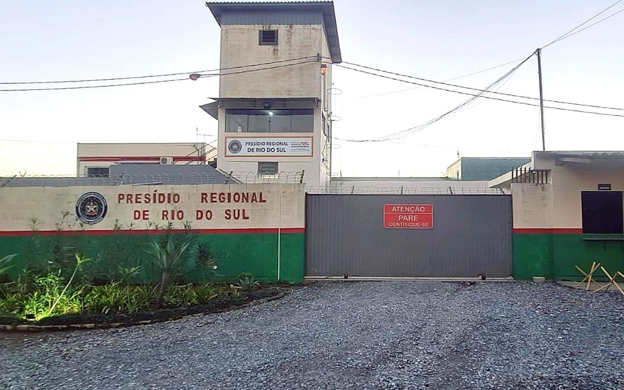Segundo caso de meningite é registrado no presídio de Rio do Sul e detento morre