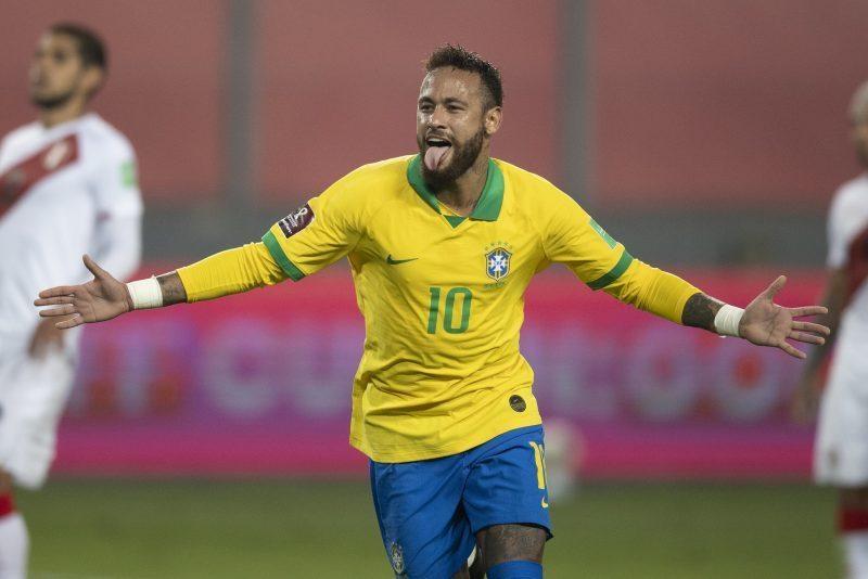 Seleção vence Peru nas Eliminatórias com três gols de Neymar