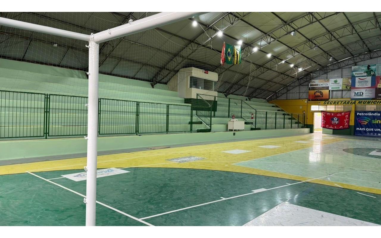 Semifinais da Copa Petrolândia de Futsal terão VAR e jogos decisivos