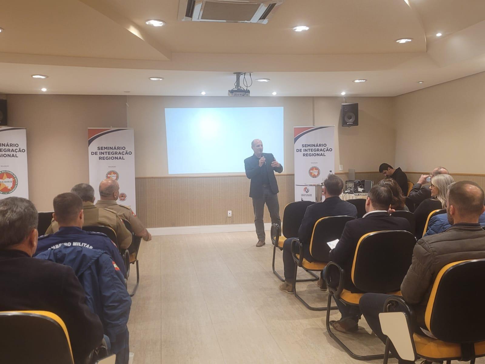 Seminário de integração regional entre Polícia Militar e Corpo de Bombeiros Militar é realizado em Rio do Sul