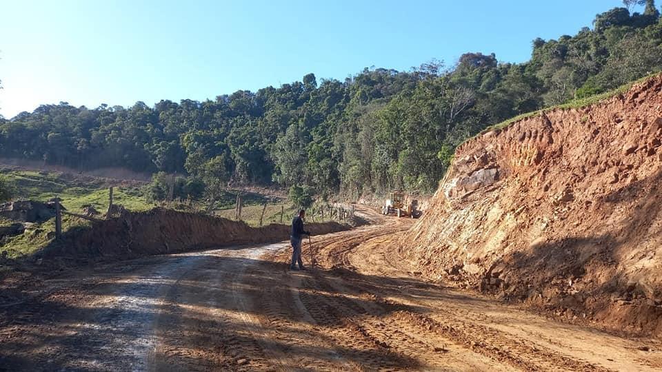 Serviços em estradas particulares em Aurora devem ser interrompidos até o final do ano