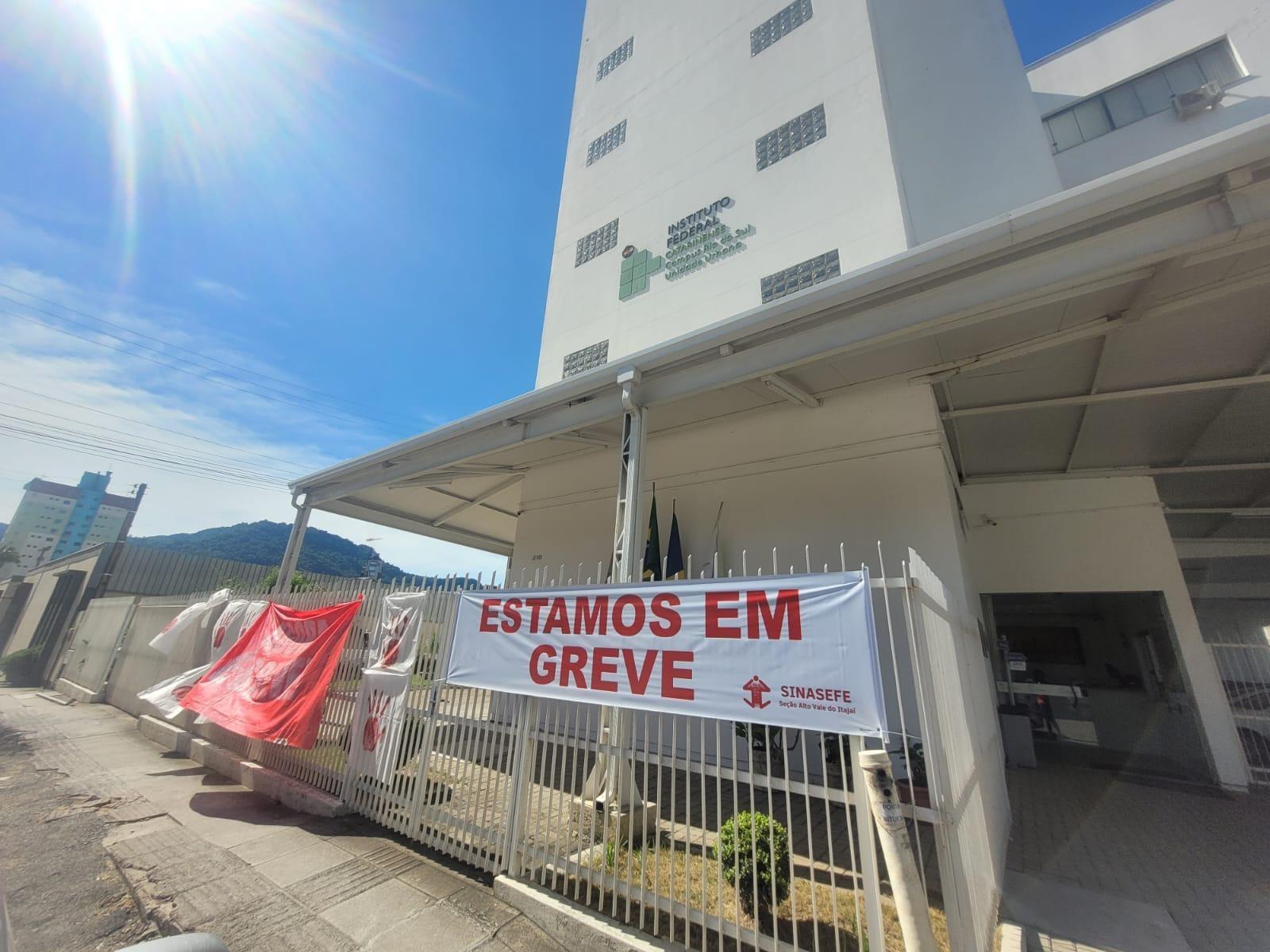 Aulas do ensino médio do IFC de Rio do Sul estão suspensas por tempo indeterminado por conta da greve dos servidores