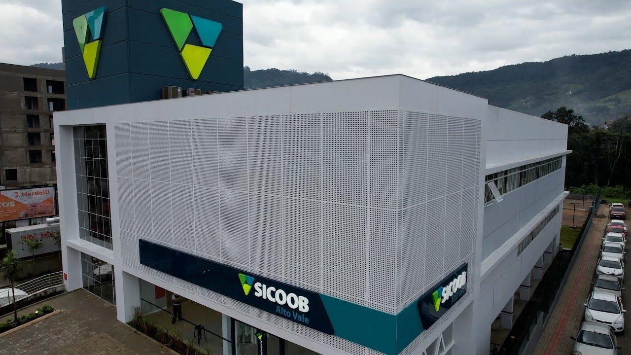 Sicoob Alto Vale repassa recursos do FIS para entidades de Ituporanga, Petrolândia, Vidal Ramos, Atalanta, Aurora e Imbuia