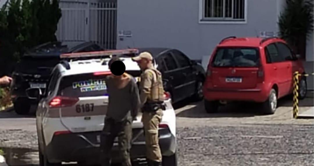 Tentativa de furto de fios é interrompida por adolescente em Aurora
