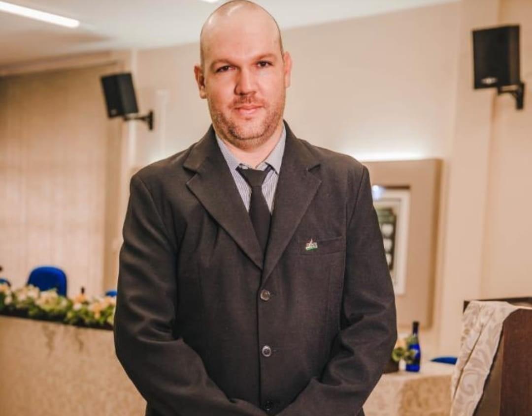 Tiago Beppler do MDB é o novo presidente da Câmara de Vereadores de Aurora para 2023