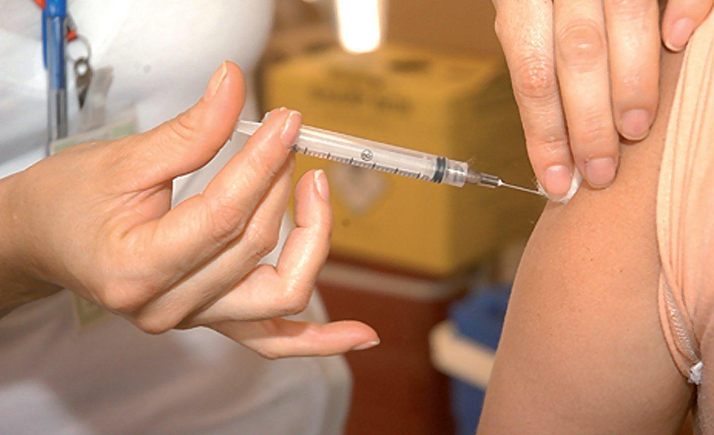 Todas as unidades de saúde da região do Alto Vale já estão com as vacinas contra a Gripe e prontos para receber a população para imunização