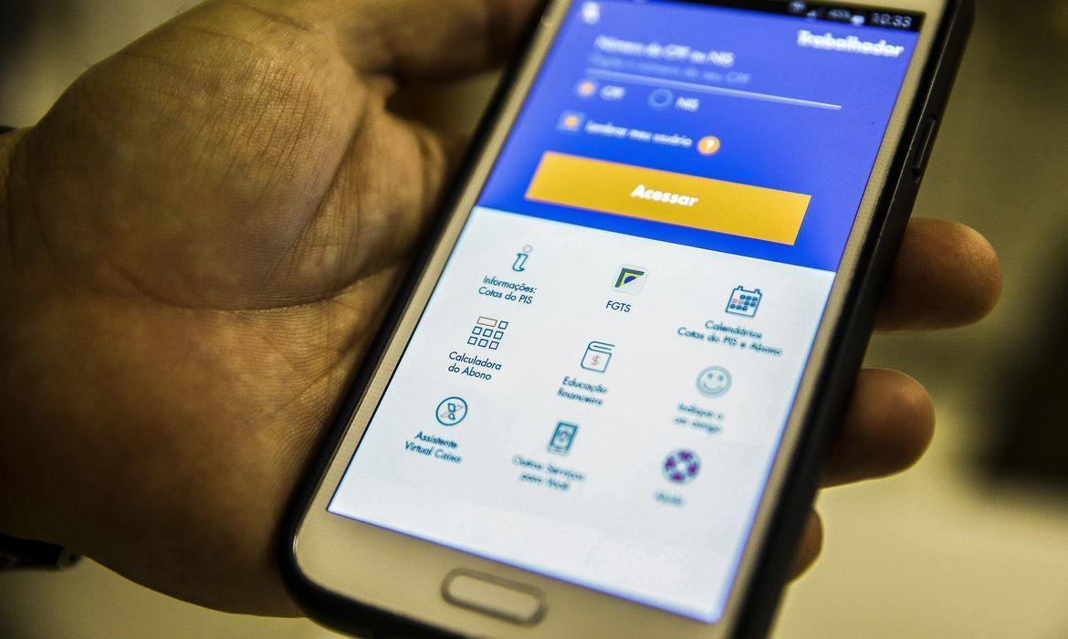 Trabalhadores nascidos em setembro podem sacar até mil reais do FGTS