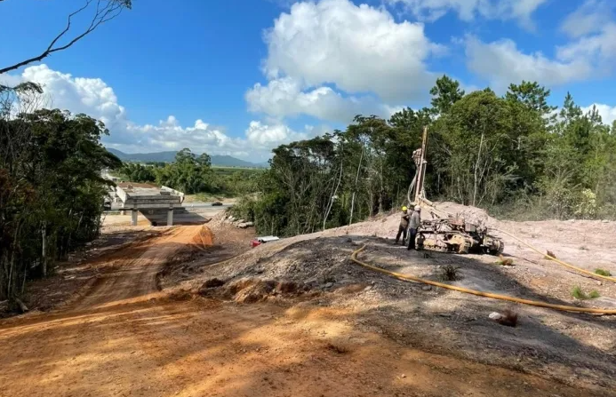 Trecho da BR-470 terá ponto de interdição total nesta terça (15)