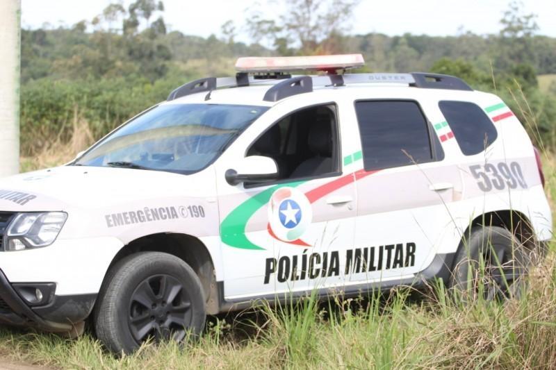 Três caminhoneiros são sequestrados e mantidos em cárcere privado em SC
