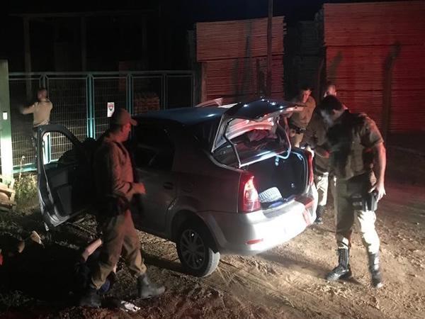Três pessoas são presas por tráfico de drogas em Presidente Getúlio