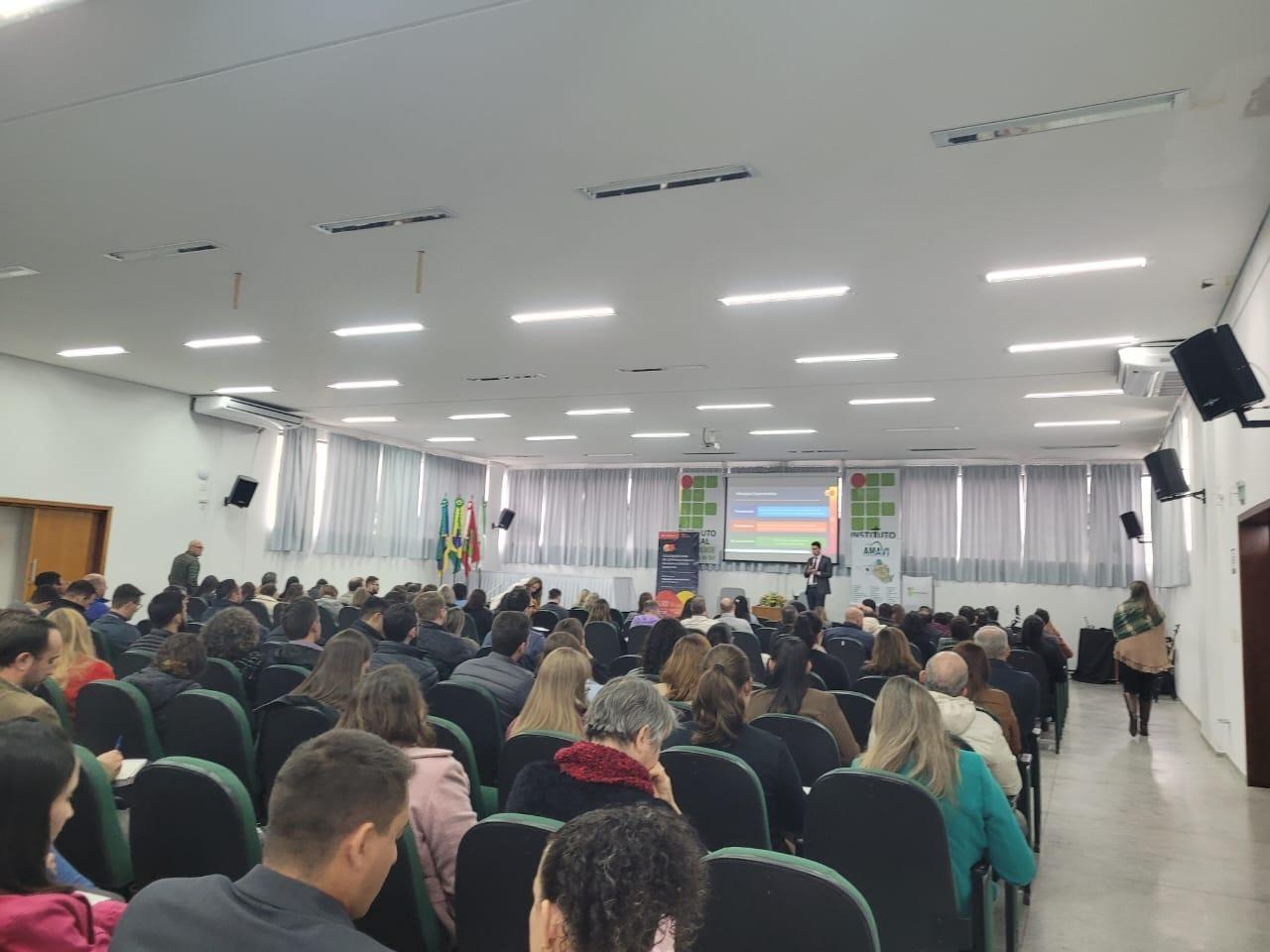 Tribunal de Contas promove capacitação para novos gestores em Rio do Sul