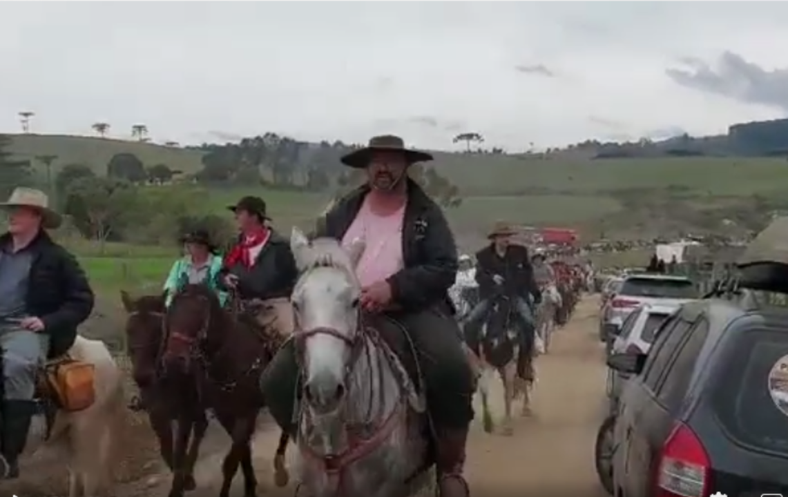 Uma das mais tradicionais cavalgadas do estado, “A Cavalo ao Pinguirito” é neste sábado (27) em Alfredo Wagner