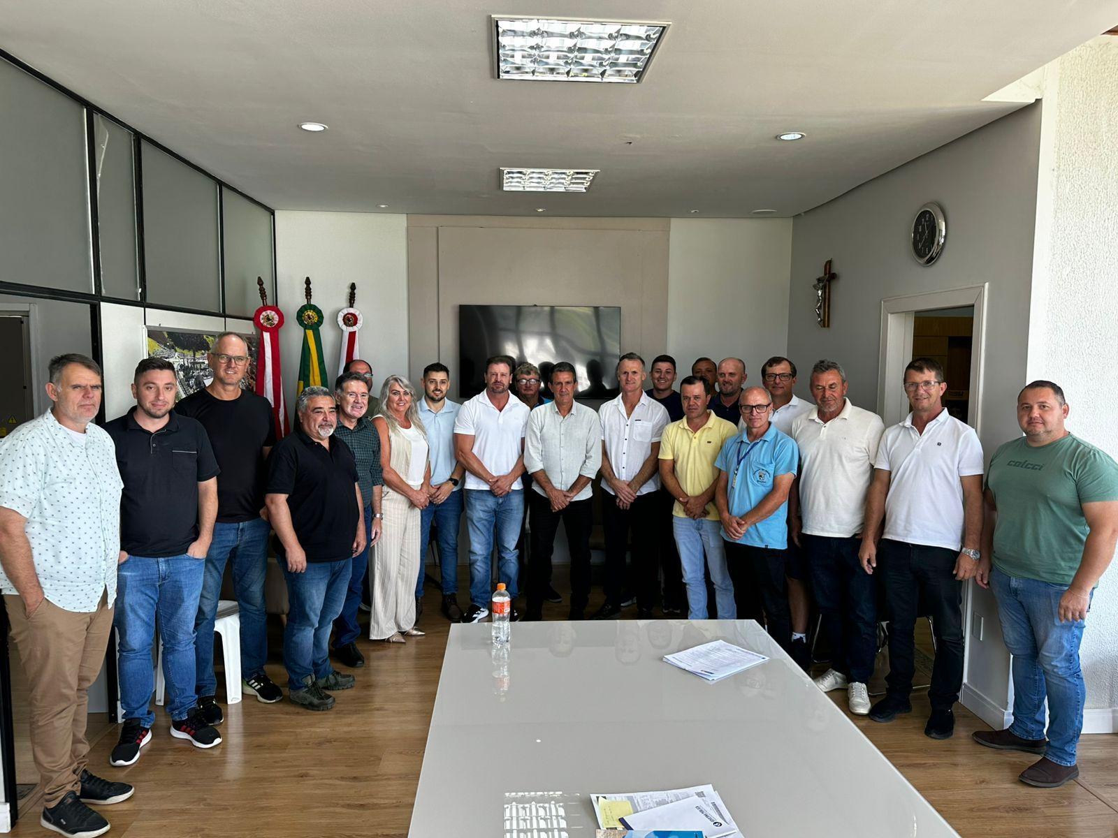União de prefeitos agiliza a implantação do sistema antigranizo na Região da Cebola
