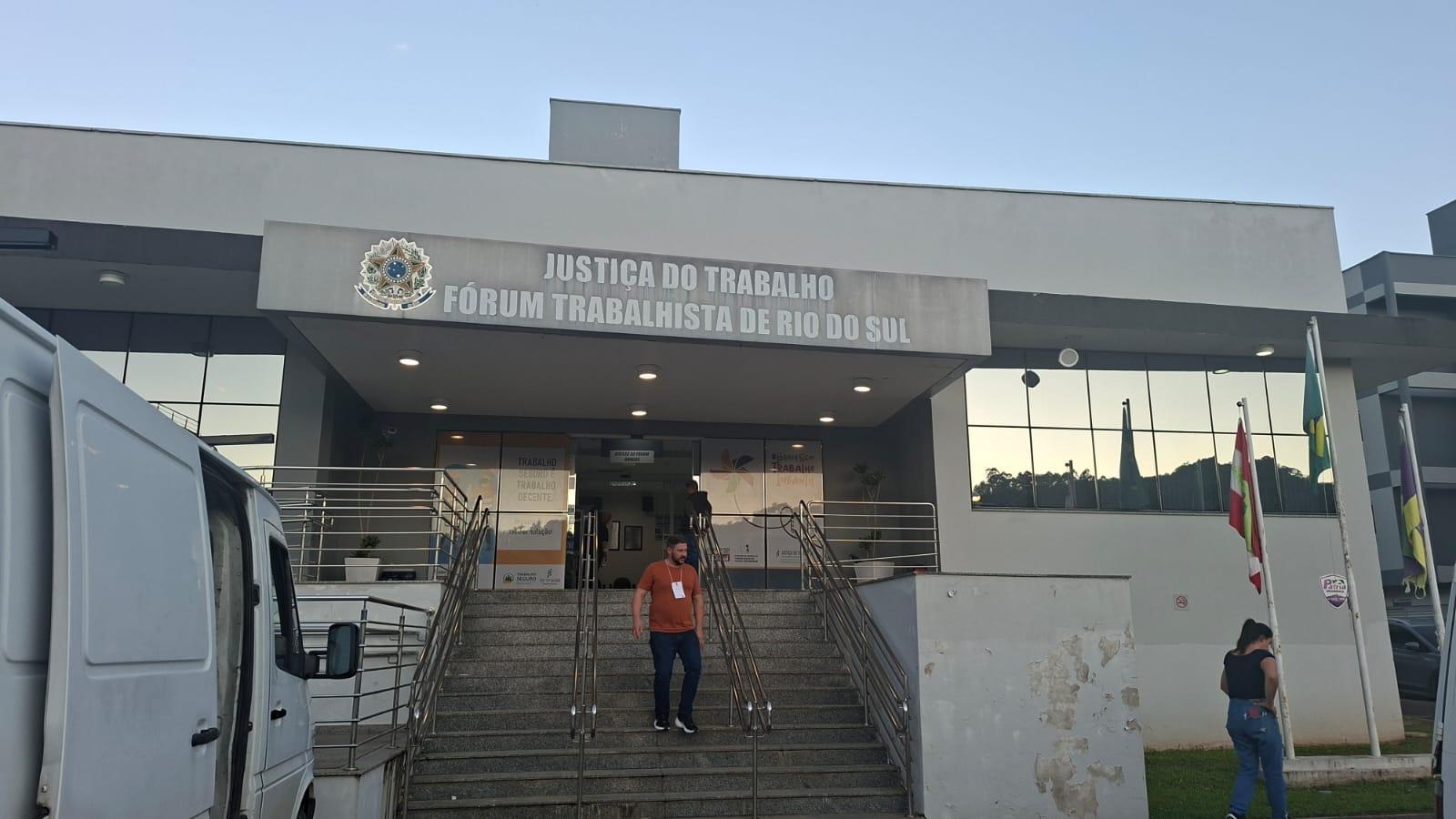 Urnas encerradas em Rio do Sul não podem ser reabertas após decisão do STF, explica juiz eleitoral