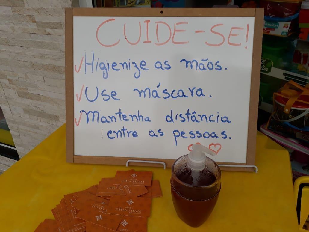 Prevenção: Uso de máscara é obrigatório em cidades da Região da Cebola; comerciantes de Ituporanga estão se adaptando a medida