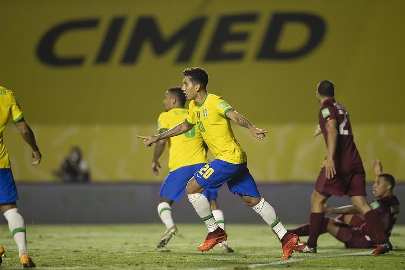 Brasil sofre, mas bate a Venezuela e segue 100% nas Eliminatórias