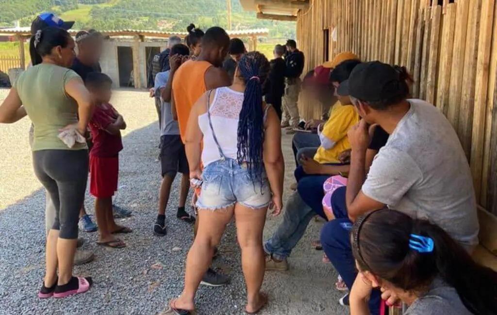 Venezuelanos com bebês e crianças são resgatados em condição análoga à escravidão em Rio do Sul
