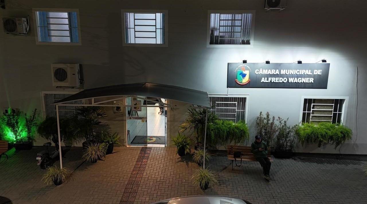 Vereador de Alfredo Wagner cobra melhorias no trânsito e na estrada do Rio Caixão