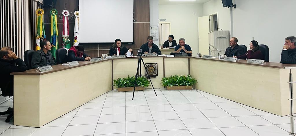 Vereador sugere melhorias nas serras calçadas em Chapadão do Lageado