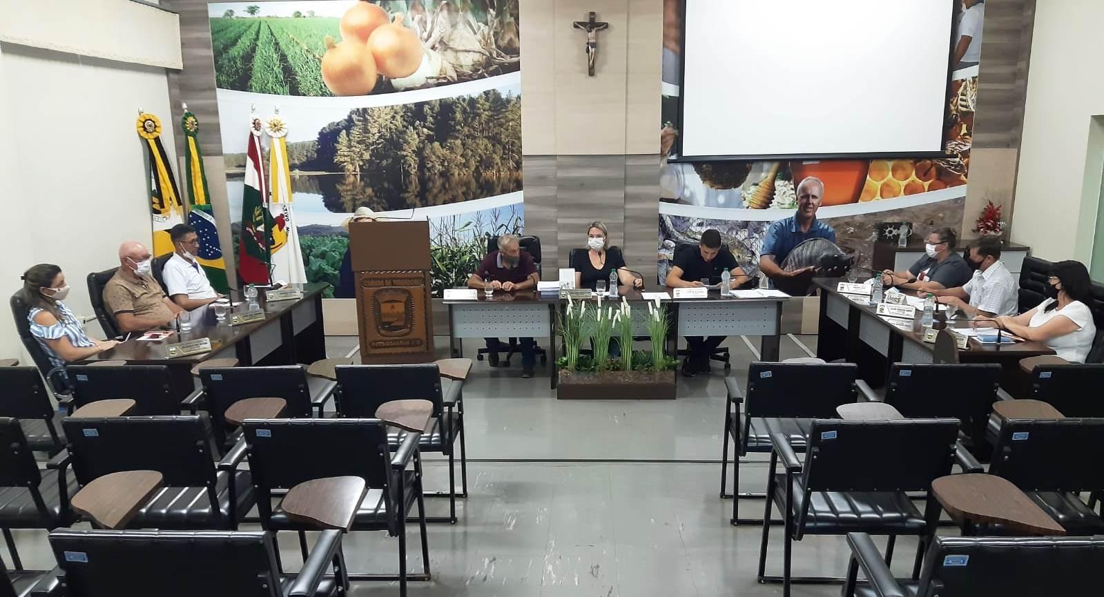 Vereador sugere que administração de Petrolândia estude possibilidade de reajustar vale-alimentação dos servidores