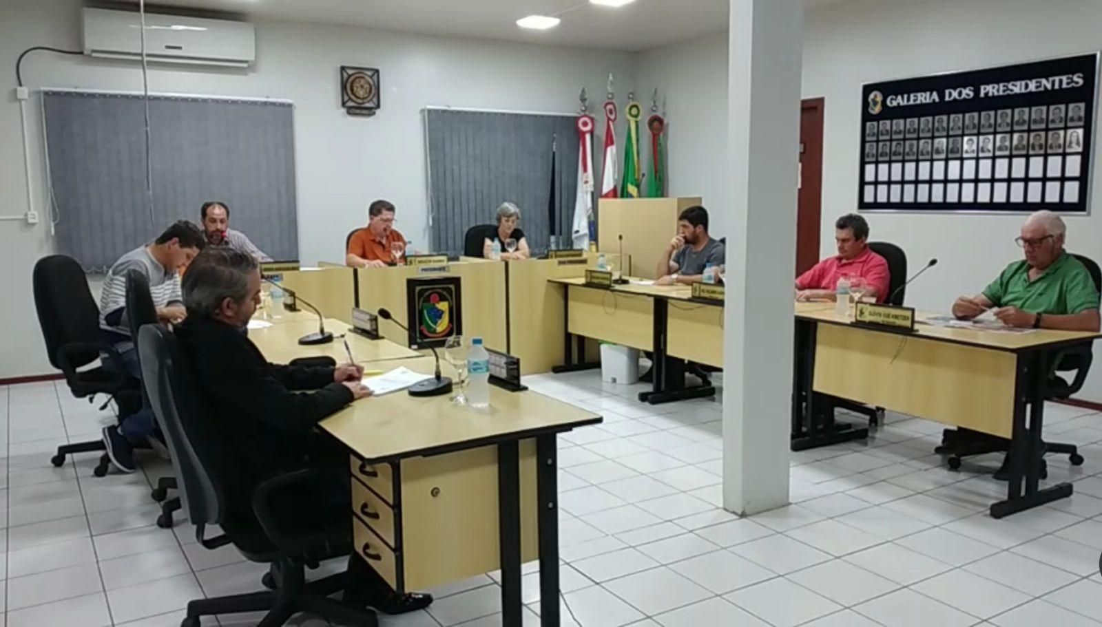 Vereadores cobram mais faixas de pedestres nas ruas centrais de Alfredo Wagner