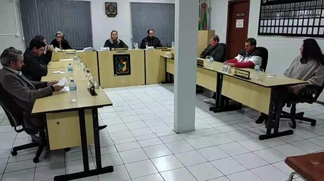Vereadores de Alfredo Wagner aprovam projeto de lei que destina recursos para Associação de Proteção Animal