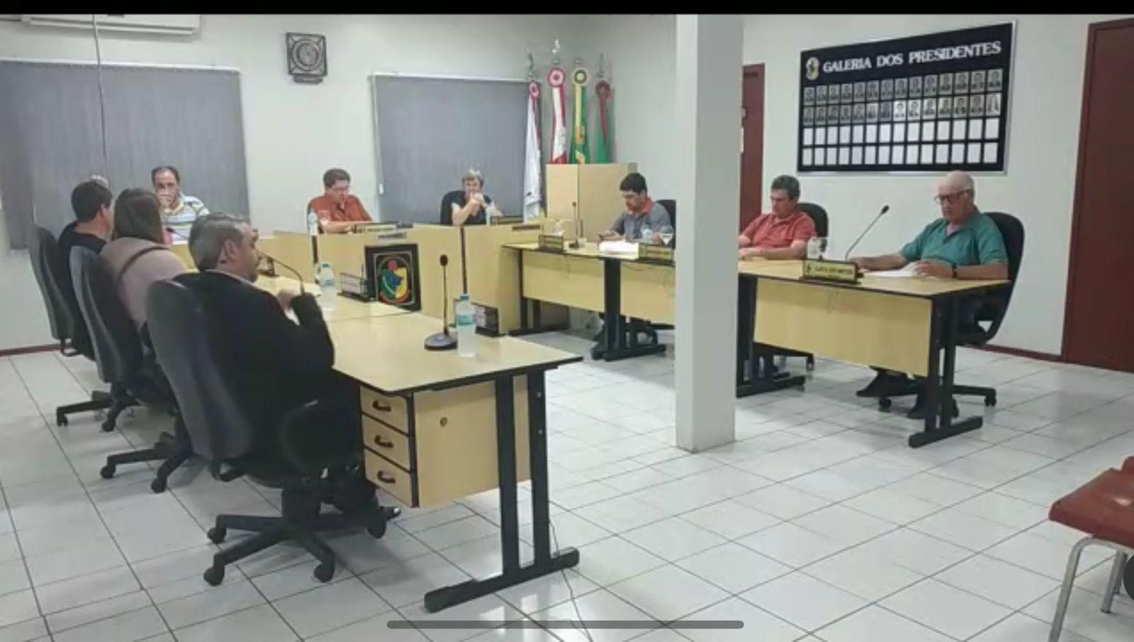 Vereadores de Alfredo Wagner cobram a administração para que contrate seguranças para as escolas do município 