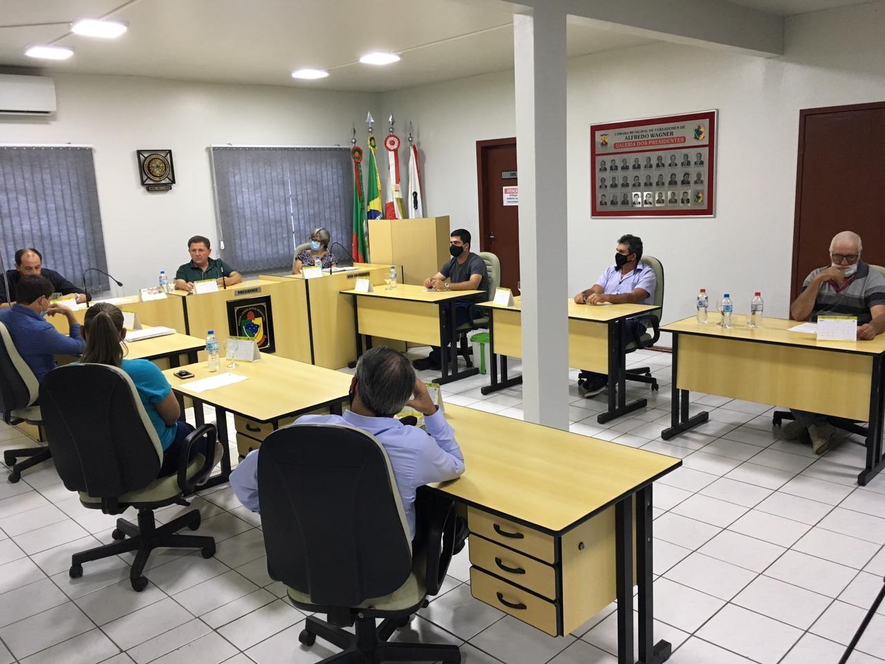 Vereadores de Alfredo Wagner solicitam revitalização de pontes e da praça José de Campos