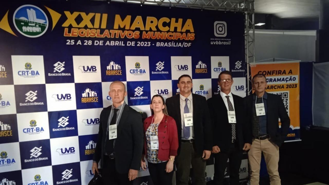 Vereadores de Chapadão do Lageado participam em Brasília da XXII Marcha dos Legislativos Municipais