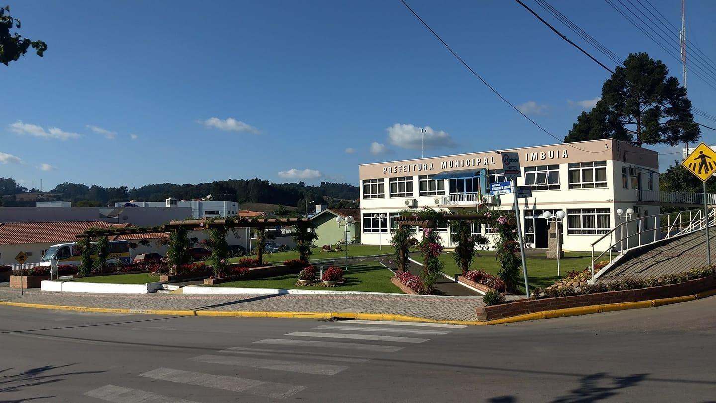 Vice-prefeito assume comando do executivo municipal de Imbuia