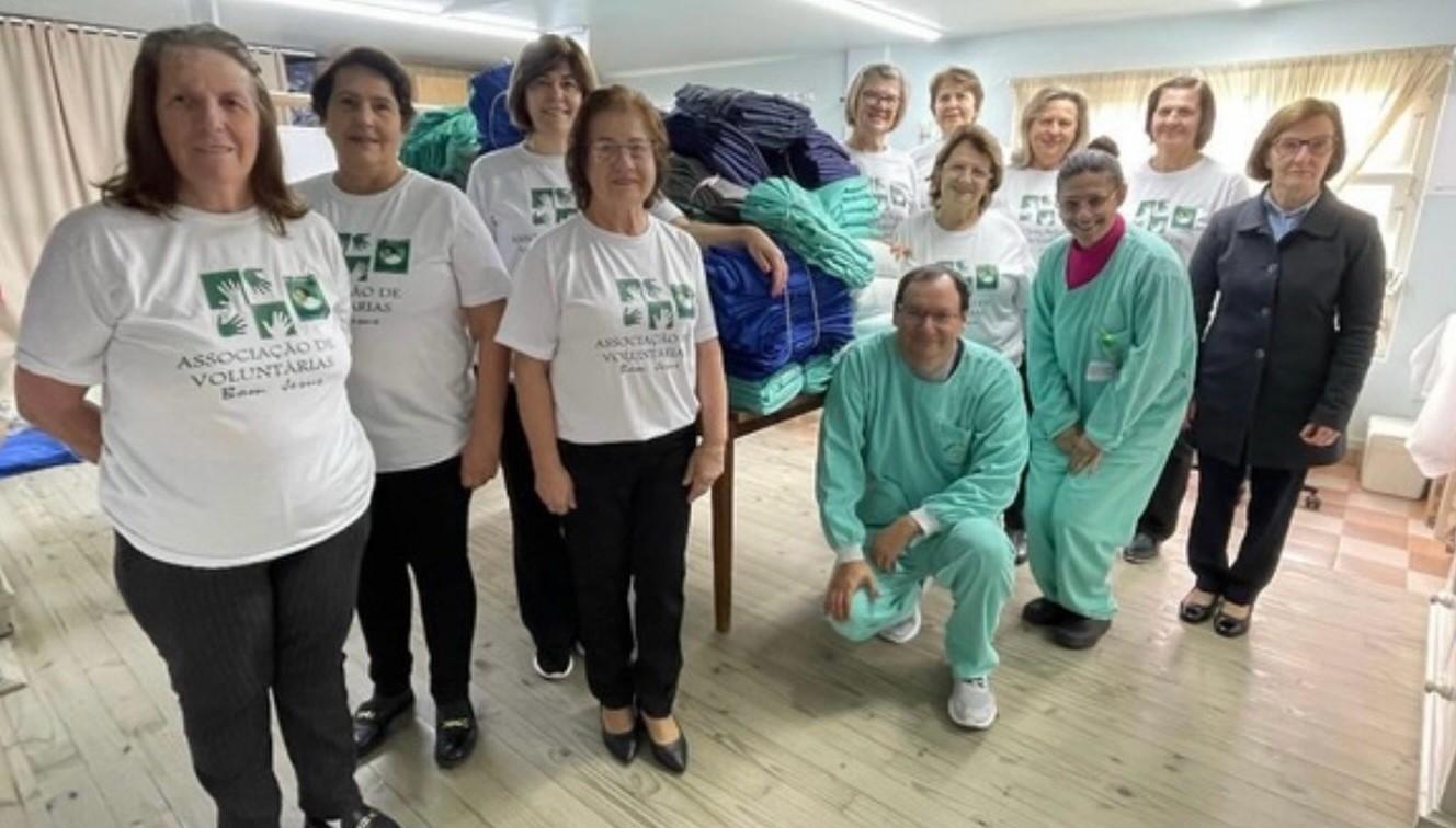 Voluntárias entregam mais de 800 peças ao Hospital Bom Jesus